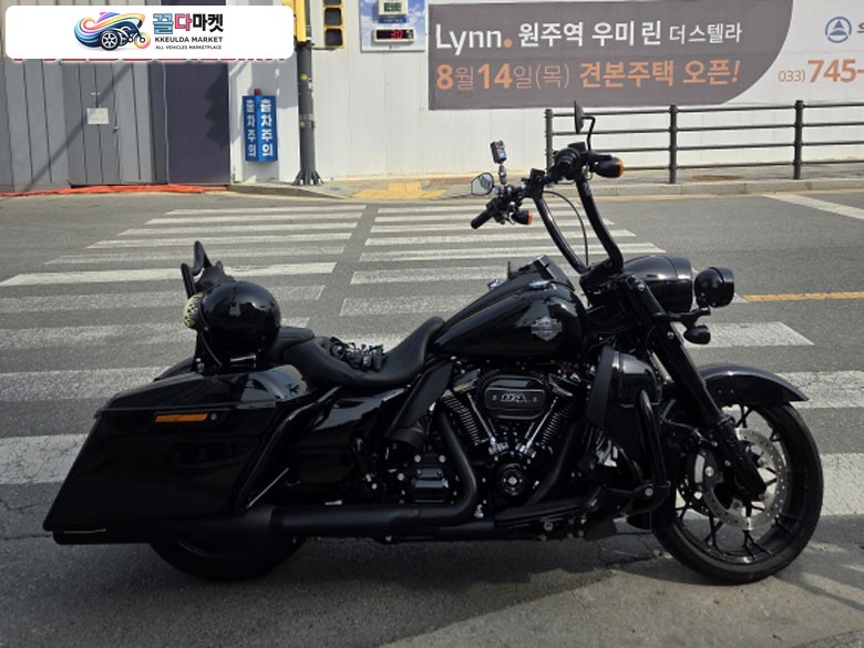 할리데이비슨 로드킹 스페셜 2021년식 21년식 로드킹스페셜 풀구변 판매합니다