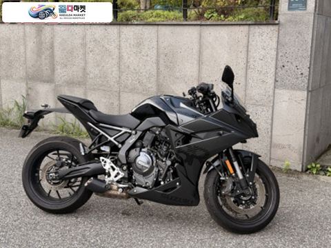 스즈끼 GSX 8 R 2025년식 2026년 1월 구매 스즈키 GSX-8R / 2,600km / 1,100만원