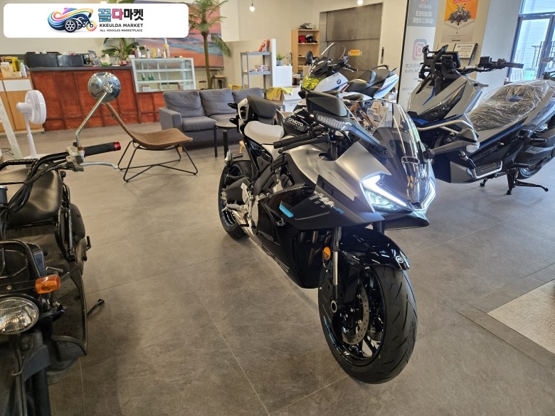 CF모토 675 SR R 2026년식 26년 675srr 판매합니다