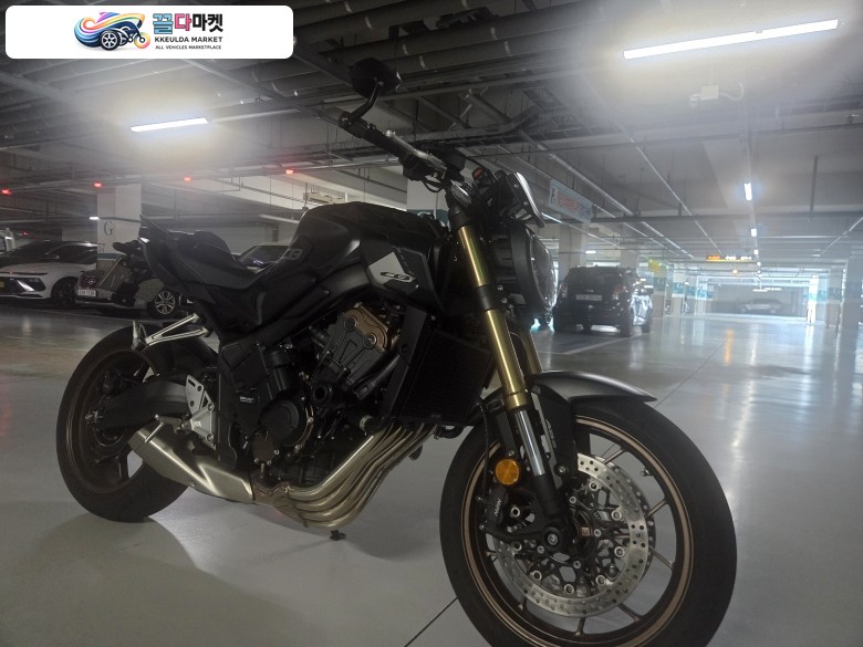 혼다 CB 650 R E 클러치 2025년식 Cb650r  신차급 입니다 무꿍 무슬립 2500키로