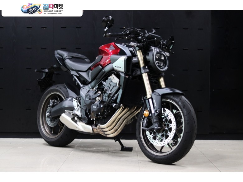 혼다 CB 650 R ABS 2024년식 스포츠 네이키드, 옵션 깔끔하고 관리잘된 차량