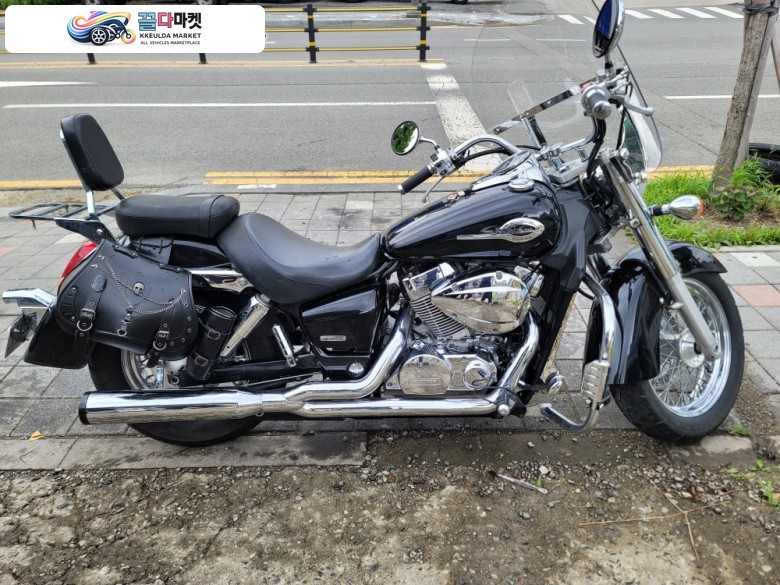 혼다 쉐도우 750 VT 2004년식 쉐도우 vt750 입니다