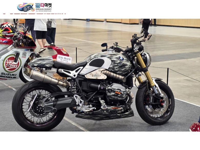 BMW R 나인 T 2015년식 bmw R라인T 풀튜닝 모델을 판매합니다 . 많관부