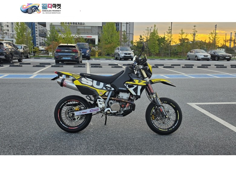 DR Z 400 SM