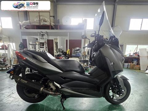 야마하 X 맥스 300 ABS 2017년식 X맥스300ABS  2017년식 8,400Km 판매 합니다