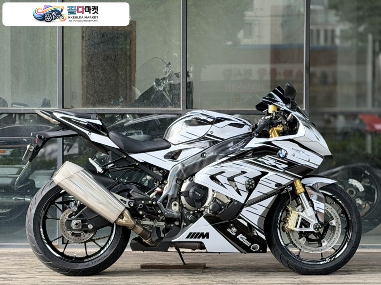 BMW S 1000 RR 2016년식 BMW S1000RR 2016년식 풀데칼 깔끔한 차량 판매