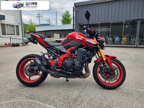 가와사키 Z 900 ABS 2022년식 [중고] 강렬한 레드의 유혹! 가와사키 Z900 50주년 기념 에디션 (22년식 / 49000km주행)풀옵션 장착차량
