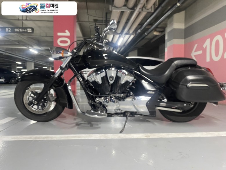 혼다 VT 1300 CR 2013년식 혼다 VT 1300CR
