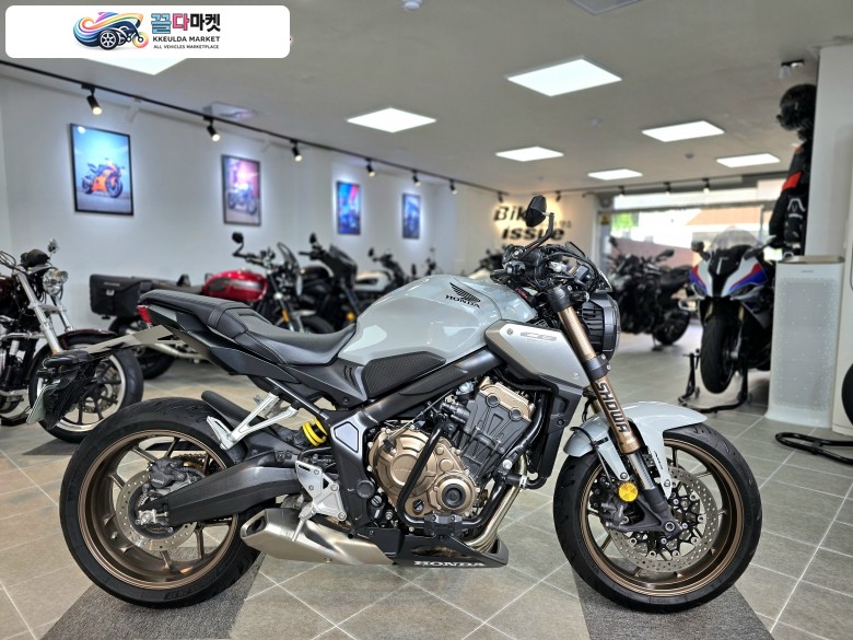 혼다 CB 650 R ABS 2021년식 [바이크잇슈] 컨디션최상 이전가능 매입대차가능 안전배송시행
