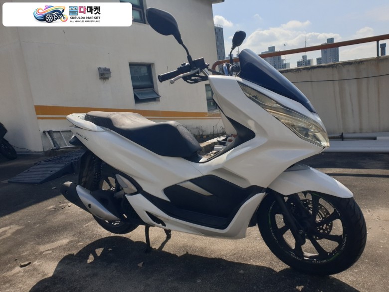 혼다 PCX 125 FI 2018년식 ▶▷드라이브애드/DD-013/ 혼다 / PCX /18년식/ 0.1만km(메다 교체) /중고 오토바이 판매◁◀