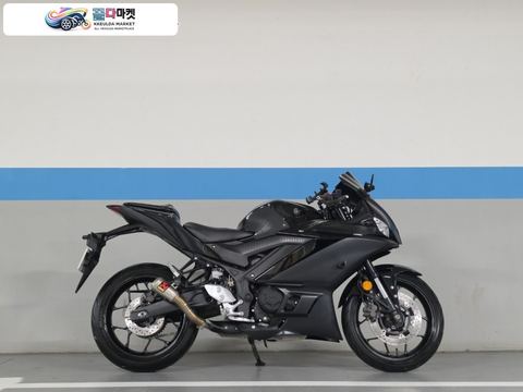 야마하 YZF R3 2023년식 23년식 야마하 YZF-R3 블랙 아크라포빅 S+급상태 옵션다수
