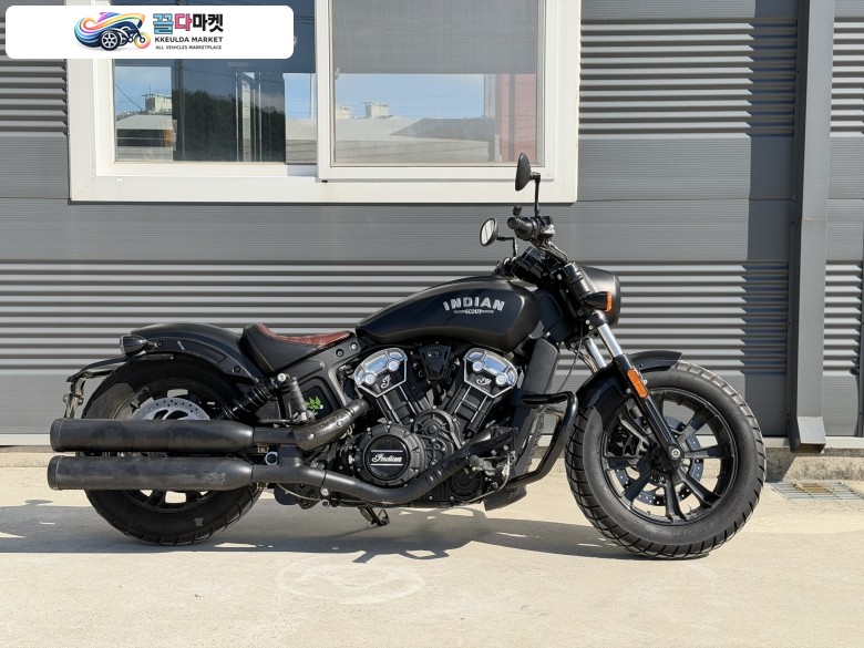 인디안모터사이클 스카우트 바버 2018년식 인디안 스카우트바버 18년식 8800km 신차급차량 판매합니다