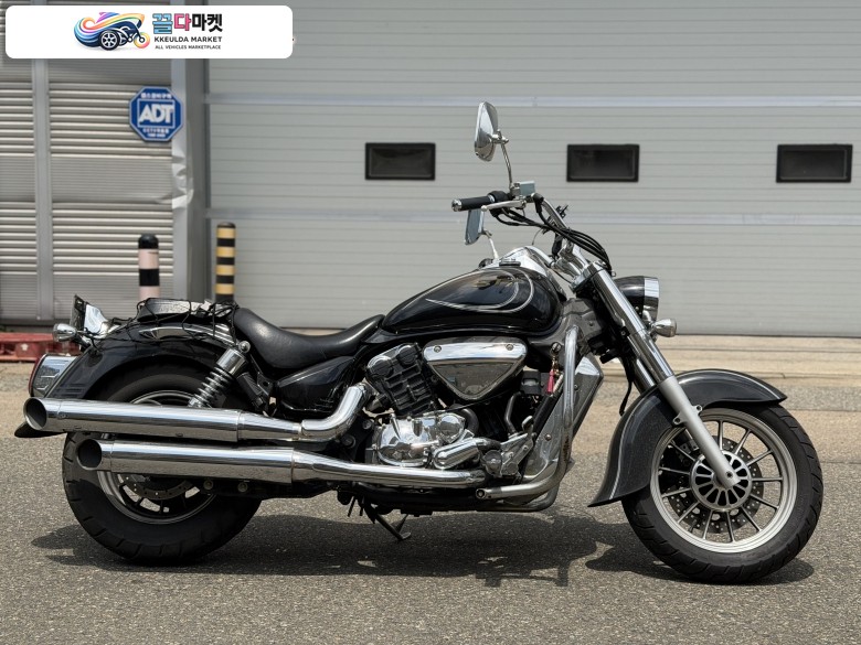 KR/S&T/효성 ST7 2013년식 효성 ST7 2013년식 19,063km 엔진가드 짐받이
