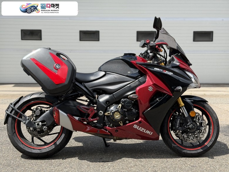 스즈끼 GSX S 1000 F 2018년식 스즈키 GSX-S1000F 2018년식 판매합니다.