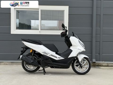 키웨이 비에스테 125 LX 2025년식 키웨이 비에스테125 신차급차량 판매합니다