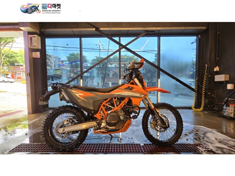 KTM 690 엔듀로 R 2022년식 22년식 KTM 690 Enduro R