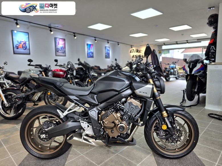 혼다 CBR 650 R E 클러치 2025년식 [바이크잇슈] 명의이전가능 짧은키로수 컨디션최상 매입대차가능