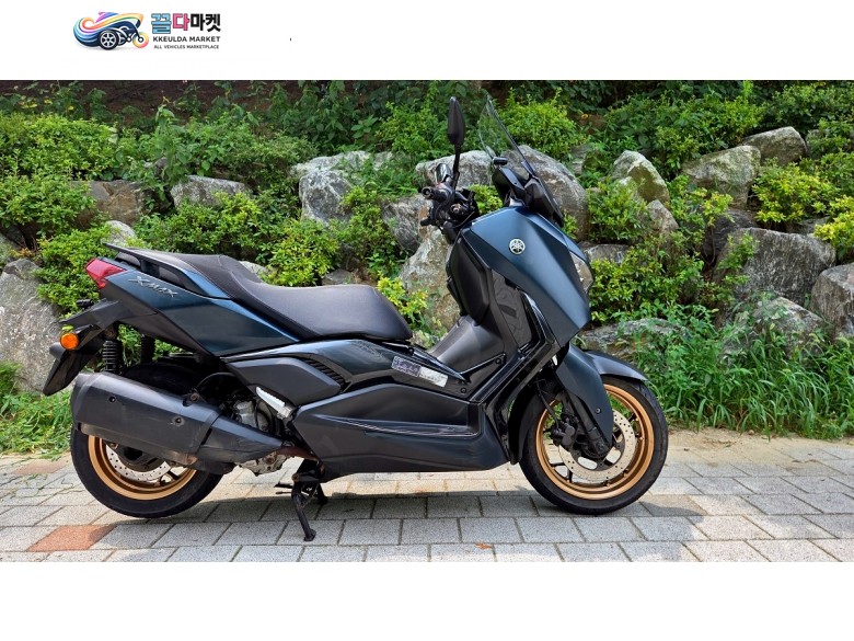 야마하 X 맥스 300 ABS 2023년식 1인차주 신차 내렸던 23년식 xmax300 판매합니다.