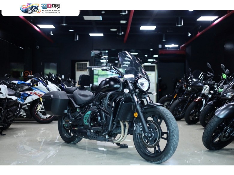 가와사키 발칸 S 650 ABS 2023년식 정품 지넷 2채널 블랙박스, 정품 SHAD 사이드박스 장착된 신차급 럭셔리 투어링 매물