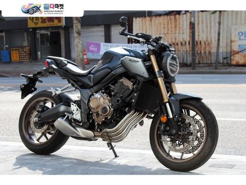 혼다 CB 650 R ABS 2023년식 중고바이크매입 전문 / 혼다 CB650R 1인신조 무사고 700km 2채널블박 판매 / 대차 환영 / 무이자 카드 할부