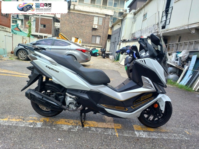 SYM 크루심 125 ABS 2020년식 sym크루심125cc팝니다