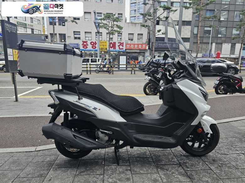 SYM 조이맥스 Z 300 플러스 ABS 2022년식 ▶SYM 조이맥스Z+300 신차급 풀세팅 매물 / 할부,카드,대차,캐피탈◀