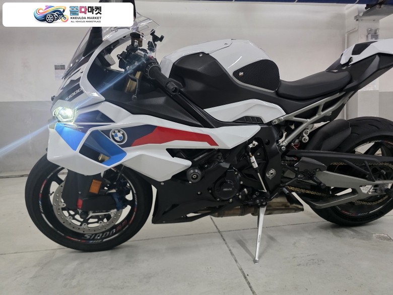 BMW S 1000 RR 2025년식 25년식 S1000RR M팩 팝니다.