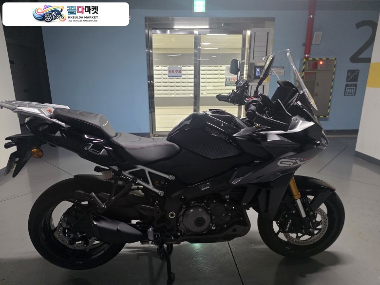 스즈끼 GSX S 1000 GX 2024년식 스즈키 24년식 GSX-S1000 GX 신차급 팝니다.
