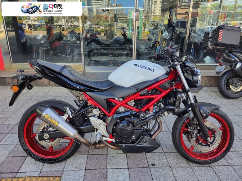스즈끼 SV 650 2022년식 스즈키 부산동구점 / 무이자 국민12회.삼성.하나.현대 24-36회