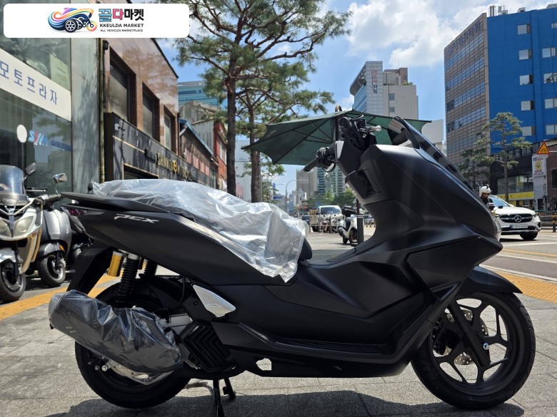 혼다 PCX 125 ABS 2026년식 [신차] 2026년식 혼다 PCX 125 입고되어 판매합니다.