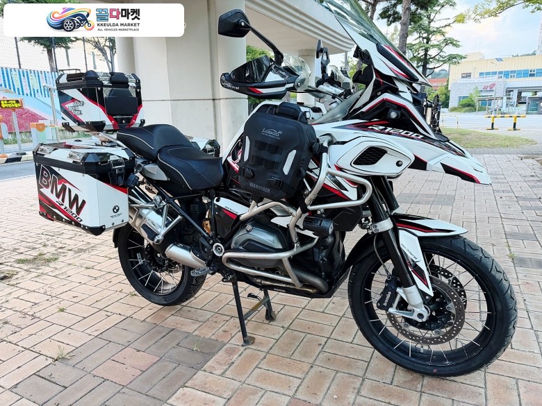 BMW R 1200 GS 어드벤쳐 2015년식 BMW R1200GS 어드벤처 2015년식 풀데칼 판매합니다.모토라이드광주 추천매물