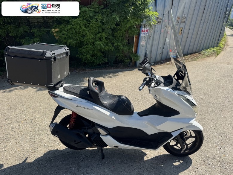 혼다 PCX 125 ABS 2023년식 혼다 pcx125 23년형 화이트컬러 abs 스마트키 생활풀옵션