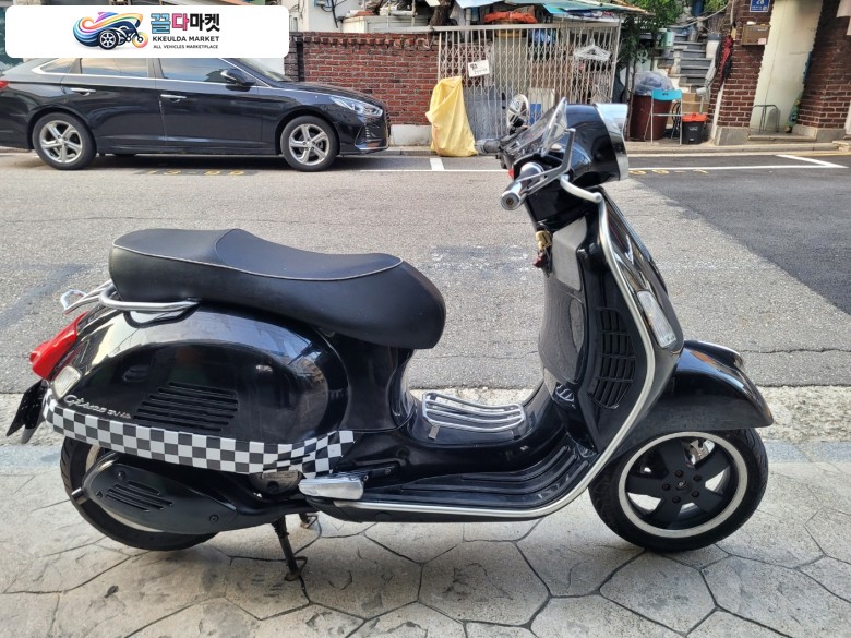 베스파 GTS 125 슈퍼 2013년식 베스파 gts 125 클래식 스쿠터 팝니다