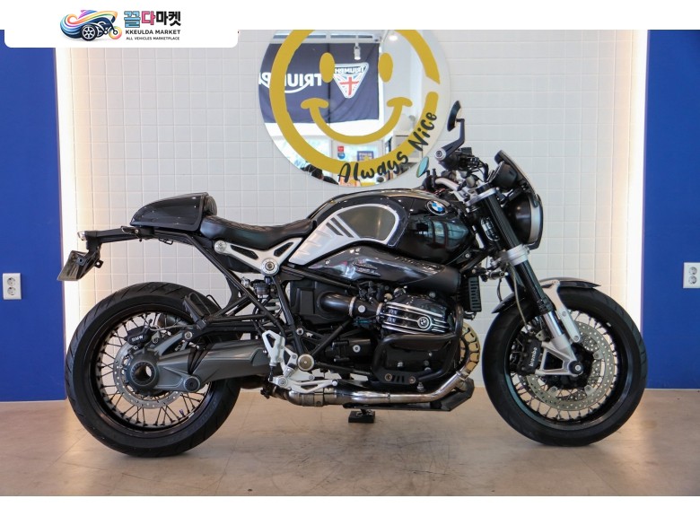 BMW R 나인 T 2016년식 (당일명의 이전가능) BMW R Nine T 16년식 RSD파츠, 소음기 제거 구변 튜닝 차량 판매/대차