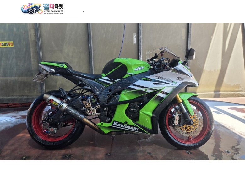 가와사키 닌자 10 R 2015년식 15년식 zx 10R 30주년 에디션 적은 키로수 최다 옵션 판매(구변 환검 완료)