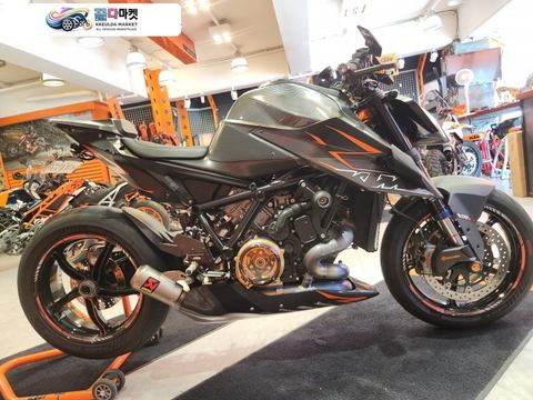 KTM 1290 슈퍼 듀크 R 2022년식 22년 1290 슈퍼듀크 판매합니다