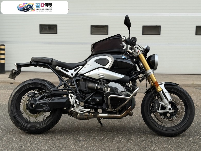 BMW R 나인 T 2020년식 BMW R nineT / 2020년식 / 19,323km / 1인신조 / 엔진가드 / 상태좋음
