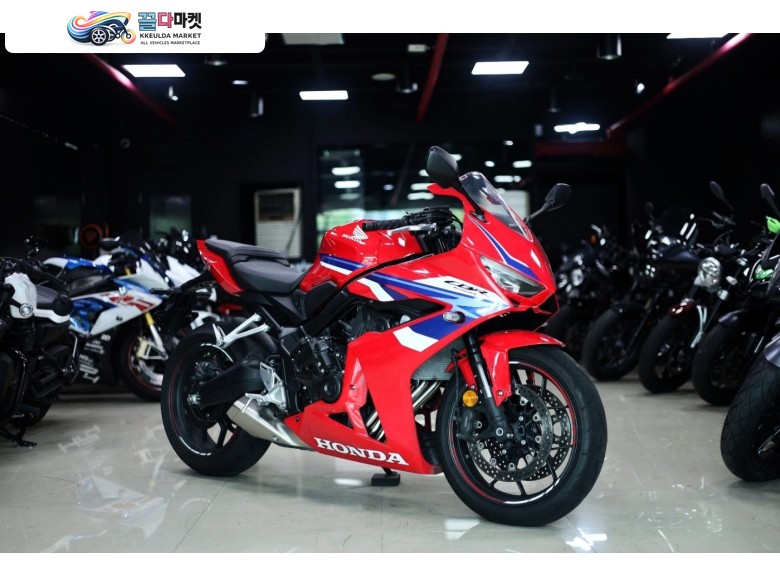 혼다 CBR 650 R E 클러치 2025년식 CBR 650R E클러치 (E-Clutch), 무사고 깔끔한 신차급 슈퍼 스포츠, [혼다 정식 보증 2027년 / KM 무제한]