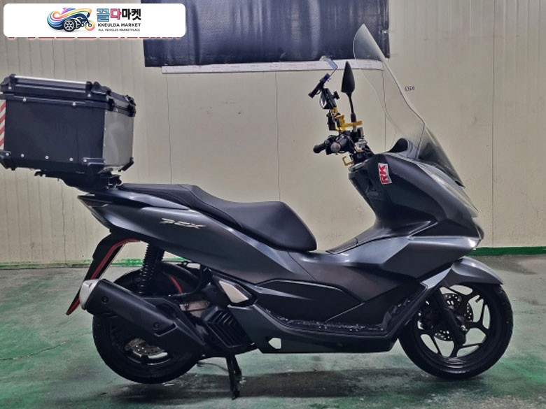 혼다 PCX 125 ABS 2021년식 혼다 PCX125/ABS/2021년식/4만KM/셋팅O/정비O/판매합니다.