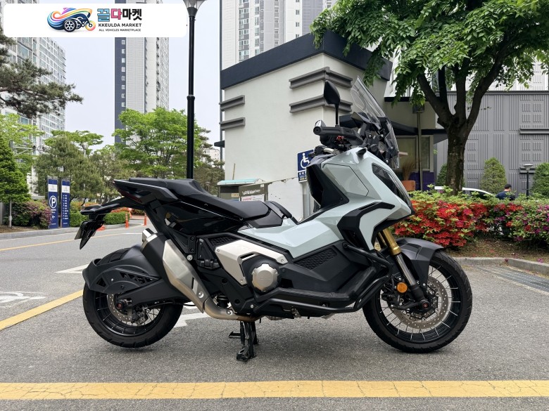 혼다 X ADV 2024년식 X-ADV 750 2024년식 1500km 주행매물 팝니다.