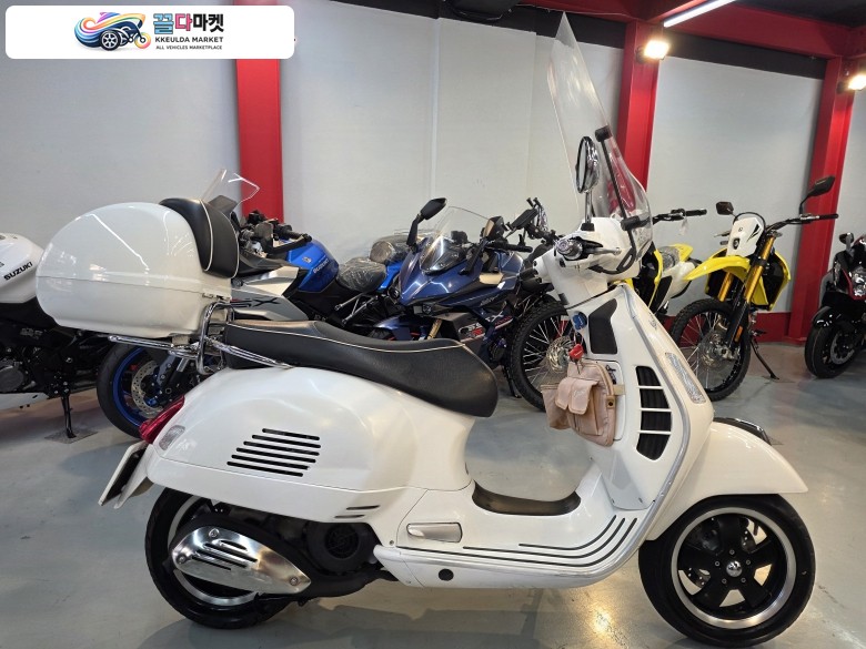베스파 GTS 125 3V 2017년식 베스파 GTS125 17년식 판매합니다