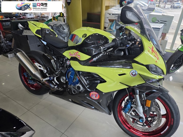 BMW M 1000 RR 2022년식 50주년 한정판 컬러! BMW M1000RR // 풀풀옵션! 무사고! 짧은 키로수!