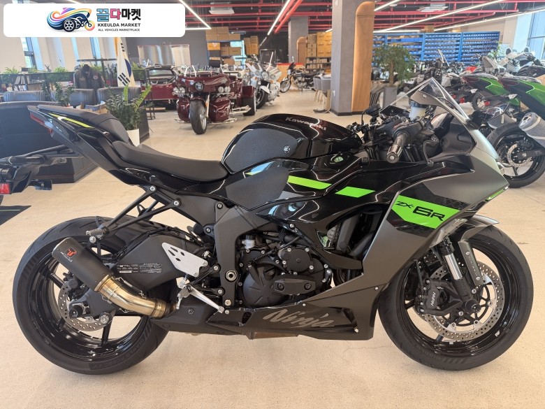 가와사키 닌자 6 R 2026년식 26년식 가와사키 ZX-6R 판매합니다.