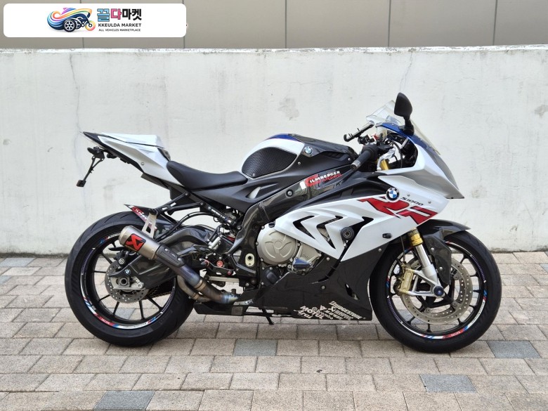 BMW S 1000 RR 2017년식 [명의이전,엔진수리완료] 2017 S1000RR 아크라풀배기 판매합니다.