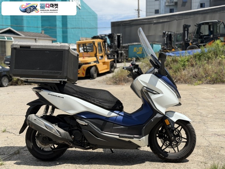 혼다 포르자 300 2019년식 혼다 포르자300 2019년식 29,388km 대형탑박스 장착