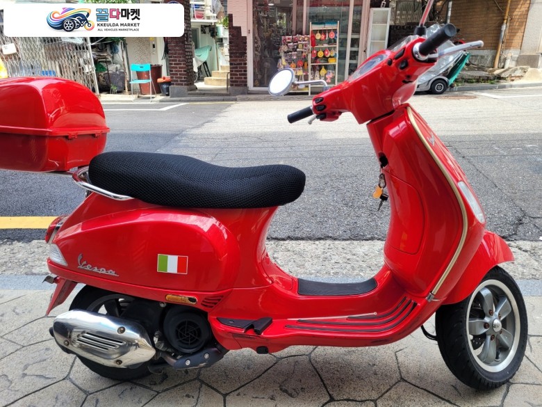 베스파 VXL 125 2022년식 베스파 125CC 클래식 스쿠터 판매합니다