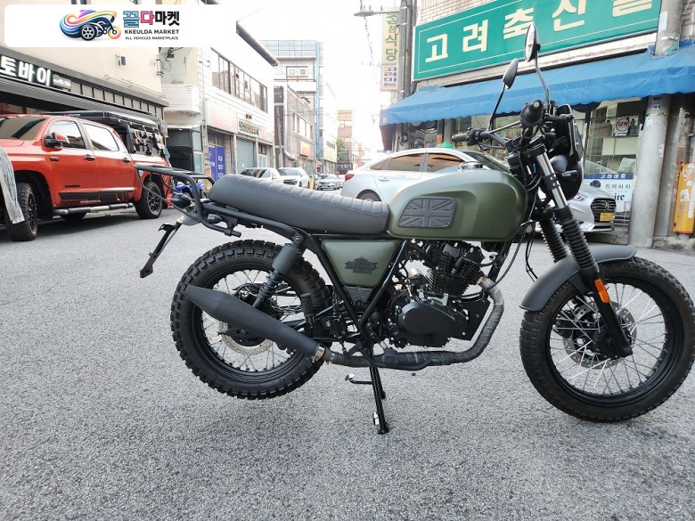 브릭스톤 펠스버그 125 ABS 2024년식 브릭스톤  펠스버그 125  abs 버젼팜니다