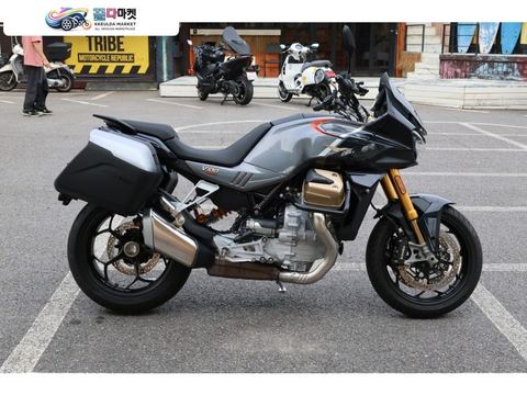 모토구찌 V100 만델로 S 2024년식 모토구찌 V100 만델로S 24년식 판매합니다