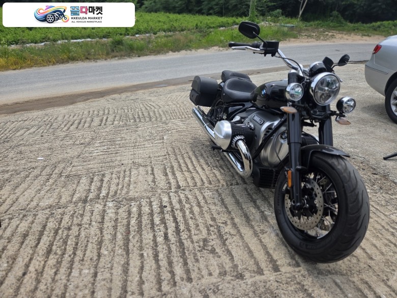 BMW R 18 2023년식 가을과 함께 라이딩을