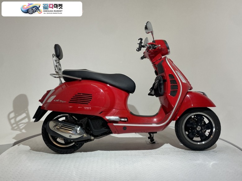 베스파 GTS 125 슈퍼 2021년식 [바이크스테이션] 베스파 GTS125 슈퍼 위탁판매차량